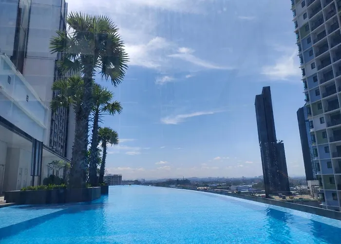 I-Soho I-City Theme Park, Netflix, Pool, Wifi, Parking